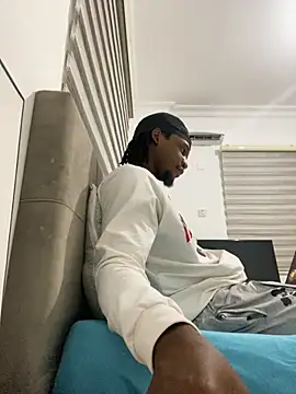 Snapshot of finefinance chatting on October 22, 2025, 7:13 pm finefinance online show from October 22, 2025, 7:13 pm