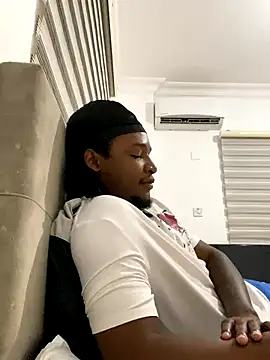 Snapshot of finefinance chatting on October 31, 2025, 6:31 pm finefinance online show from October 31, 2025, 6:31 pm