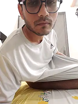 alex78265 online show from November 16, 2025, 12:33 pm