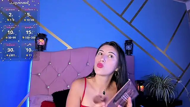 brenda moris01 online show from December 2, 2025, 9:21 pm