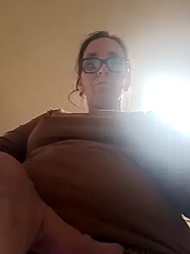 Snapshot of Dettybitch40 chatting on November 1, 2025, 2:08 pm Dettybitch40 online show from November 1, 2025, 2:08 pm