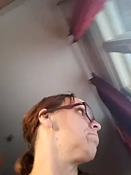 Snapshot of Dettybitch40 chatting on November 8, 2025, 9:09 am Dettybitch40 online show from November 8, 2025, 9:09 am