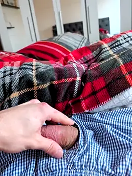 jungerbummser23 online show from February 15, 2026, 7:05 am