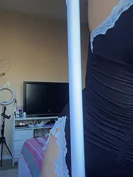 nativepumpkin95 online show from December 30, 2024, 10:55 pm