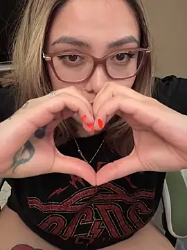 nativepumpkin95 online show from December 31, 2024, 5:00 am