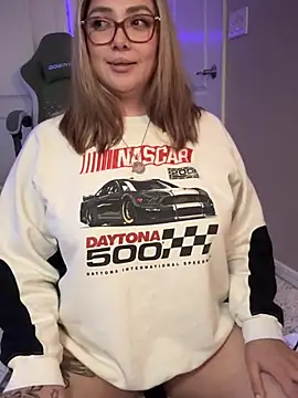 nativepumpkin95 online show from January 24, 2025, 6:24 am