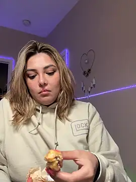 nativepumpkin95 online show from February 9, 2025, 5:08 am