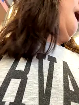 nativepumpkin95 online show from October 7, 2025, 11:57 pm