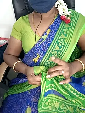 Snapshot of Tamil-hotwife chatting on February 15, 2025, 7:50 pm Tamil-hotwife online show from February 15, 2025, 7:50 pm