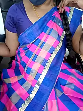 Snapshot of Tamil-hotwife chatting on February 26, 2025, 1:41 pm Tamil-hotwife online show from February 26, 2025, 1:41 pm