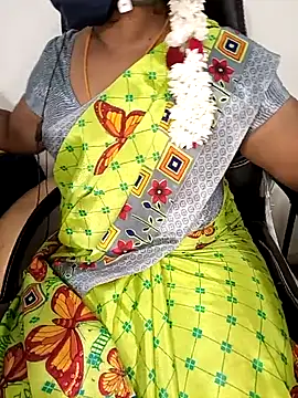 Snapshot of Tamil-hotwife chatting on March 4, 2025, 12:44 pm Tamil-hotwife online show from March 4, 2025, 12:44 pm