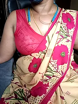 Snapshot of Tamil-hotwife chatting on July 8, 2026, 5:45 am Tamil-hotwife online show from July 8, 2026, 5:45 am