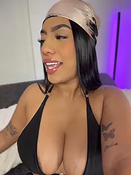 Sara mocca  online show from June 18, 2026, 8:57 pm