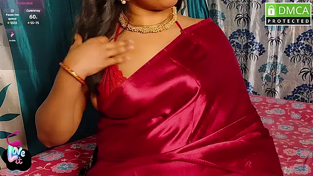 Strip---Queen online show from January 30, 2025, 2:04 pm