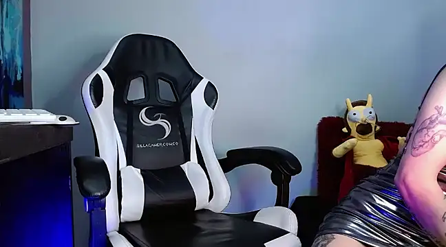 Snapshot of Ardat_Lili69 chatting on December 20, 2024, 4:25 pm Ardat Lili69 online show from December 20, 2024, 4:25 pm