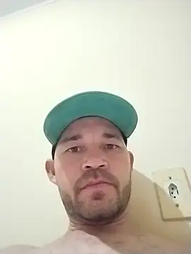 dottado05 online show from November 18, 2025, 9:03 am