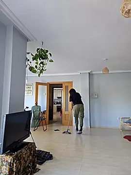 Snapshot of Goldenlace chatting on October 16, 2025, 10:27 am Goldenlace online show from October 16, 2025, 10:27 am