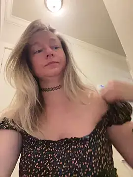 Vivian MayXxX online show from January 5, 2025, 8:00 pm