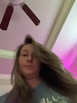 Vivian MayXxX online show from October 23, 2025, 8:18 pm