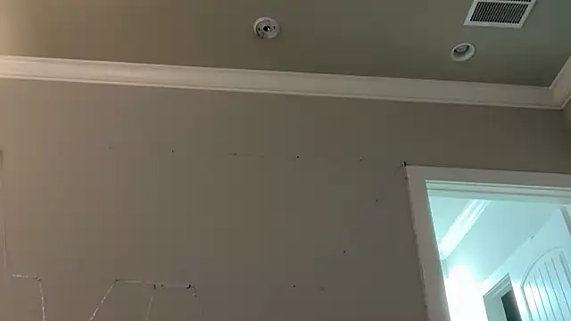 Vivian MayXxX online show from December 18, 2025, 9:32 pm