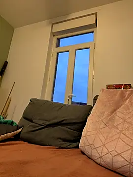 Daisy Michto Officiel online show from November 25, 2025, 4:18 pm