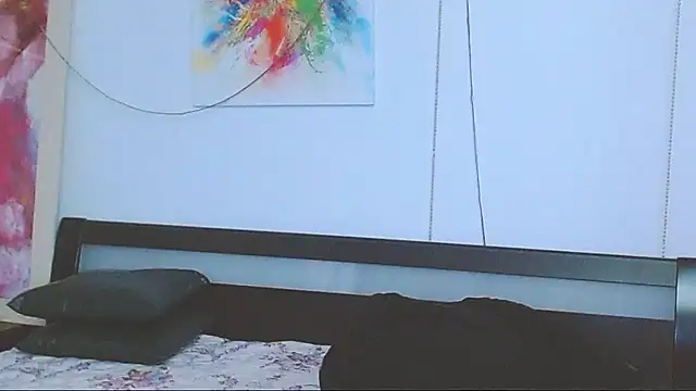 HoneyLara online show from February 11, 2025, 7:38 pm