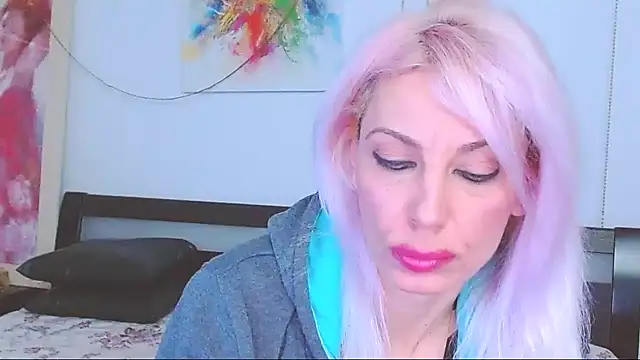 HoneyLara online show from February 11, 2025, 10:50 pm