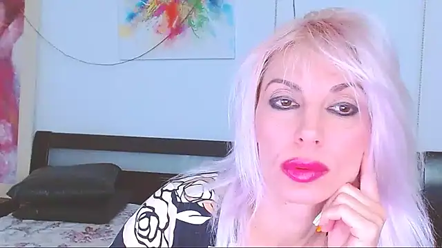 HoneyLara online show from February 14, 2025, 2:28 am