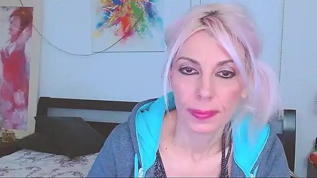 HoneyLara online show from February 16, 2025, 2:31 am