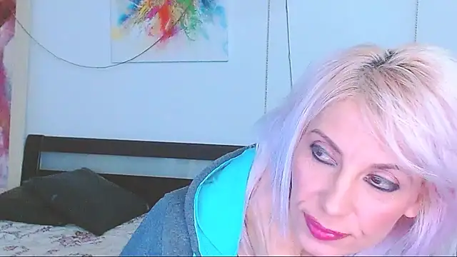 HoneyLara online show from February 18, 2025, 10:14 pm