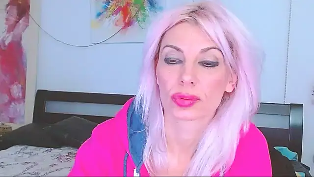 HoneyLara online show from February 20, 2025, 5:12 am