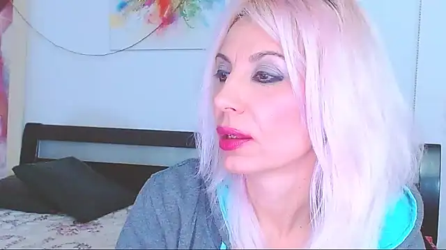 HoneyLara online show from February 22, 2025, 3:12 am