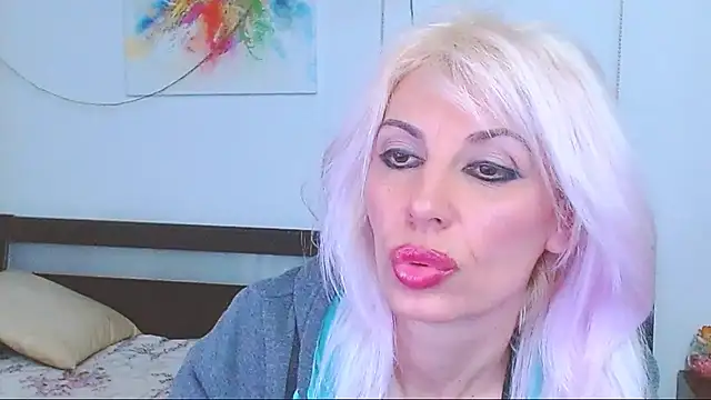 HoneyLara online show from March 21, 2025, 2:28 am