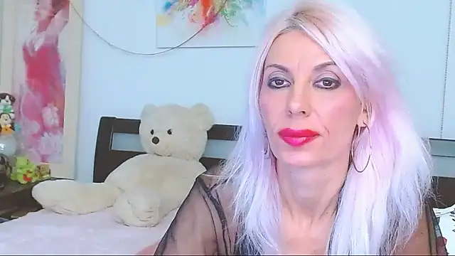 HoneyLara online show from October 14, 2025, 9:26 pm