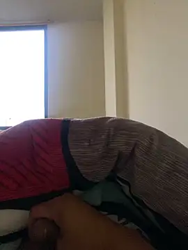 Snapshot of stuard-19 chatting on October 27, 2025, 11:25 am stuard-19 online show from October 27, 2025, 11:25 am