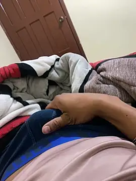 Snapshot of stuard-19 chatting on November 28, 2025, 6:49 am stuard-19 online show from November 28, 2025, 6:49 am