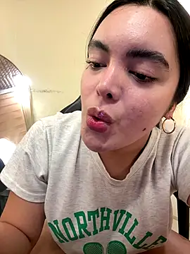 Snapshot of HotstuffCherrySummer chatting on October 28, 2025, 8:07 am HotstuffCherrySummer online show from October 28, 2025, 8:07 am