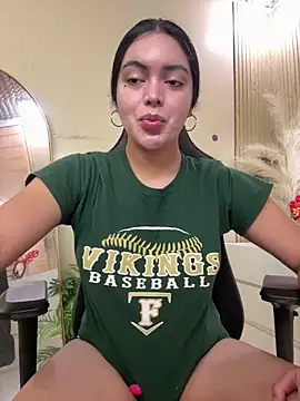 HotstuffCherrySummer online show from December 19, 2025, 7:15 am