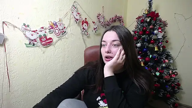 Snapshot of MilanaPrice chatting on December 18, 2024, 6:25 pm MilanaPrice online show from December 18, 2024, 6:25 pm