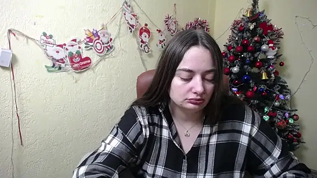 Snapshot of MilanaPrice chatting on December 19, 2024, 6:34 pm MilanaPrice online show from December 19, 2024, 6:34 pm