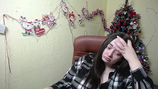 Snapshot of MilanaPrice chatting on December 19, 2024, 9:38 pm MilanaPrice online show from December 19, 2024, 9:38 pm