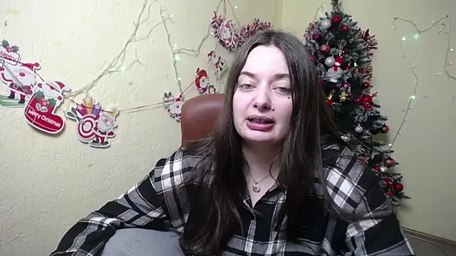 Snapshot of MilanaPrice chatting on December 26, 2024, 6:33 pm MilanaPrice online show from December 26, 2024, 6:33 pm