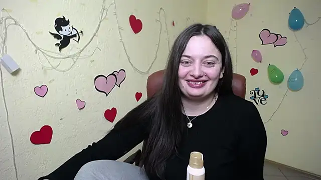 Snapshot of MilanaPrice chatting on January 17, 2025, 3:23 am MilanaPrice online show from January 17, 2025, 3:23 am