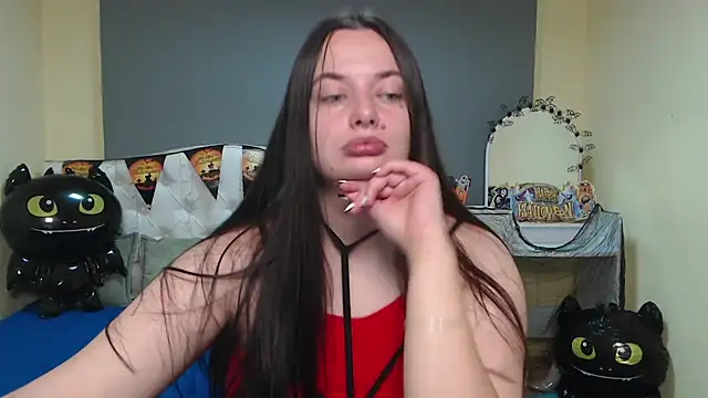 Snapshot of MilanaPrice chatting on October 25, 2025, 5:15 am MilanaPrice online show from October 25, 2025, 5:15 am