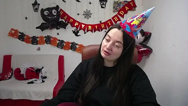 Snapshot of MilanaPrice chatting on October 26, 2025, 8:42 am MilanaPrice online show from October 26, 2025, 8:42 am