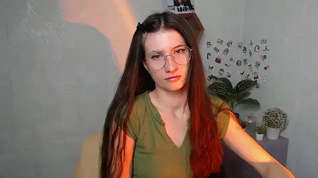 MaryEm976 online show from October 6, 2025, 6:00 am