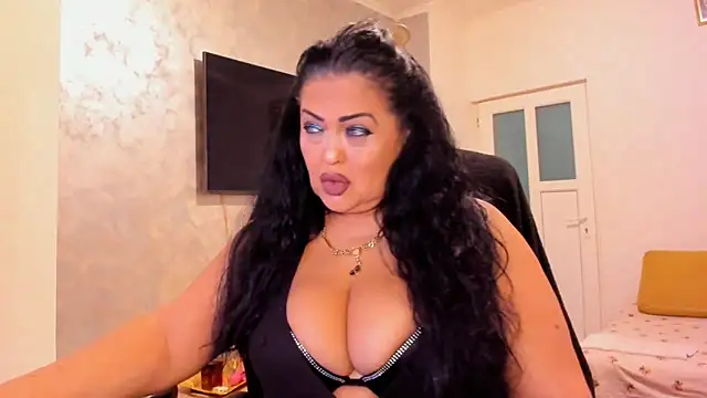 Brendaxx1 online show from October 5, 2025, 8:29 pm