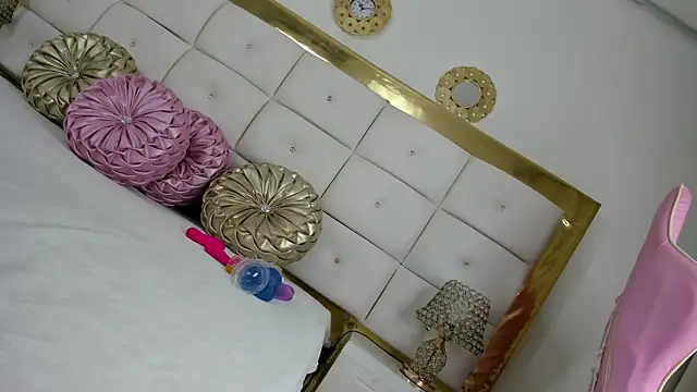 KendalStallyon online show from March 6, 2025, 1:57 pm