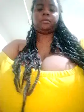 Snapshot of bigtitssxx chatting on December 27, 2024, 1:53 am bigtitssxx online show from December 27, 2024, 1:53 am