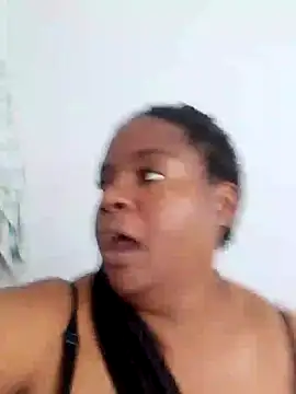 Snapshot of bigtitssxx chatting on October 12, 2025, 5:56 pm bigtitssxx online show from October 12, 2025, 5:56 pm